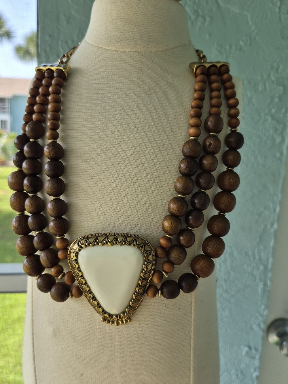VTG Boho Multi-Strand Wood Bead Necklace w/ Stone Pendant
